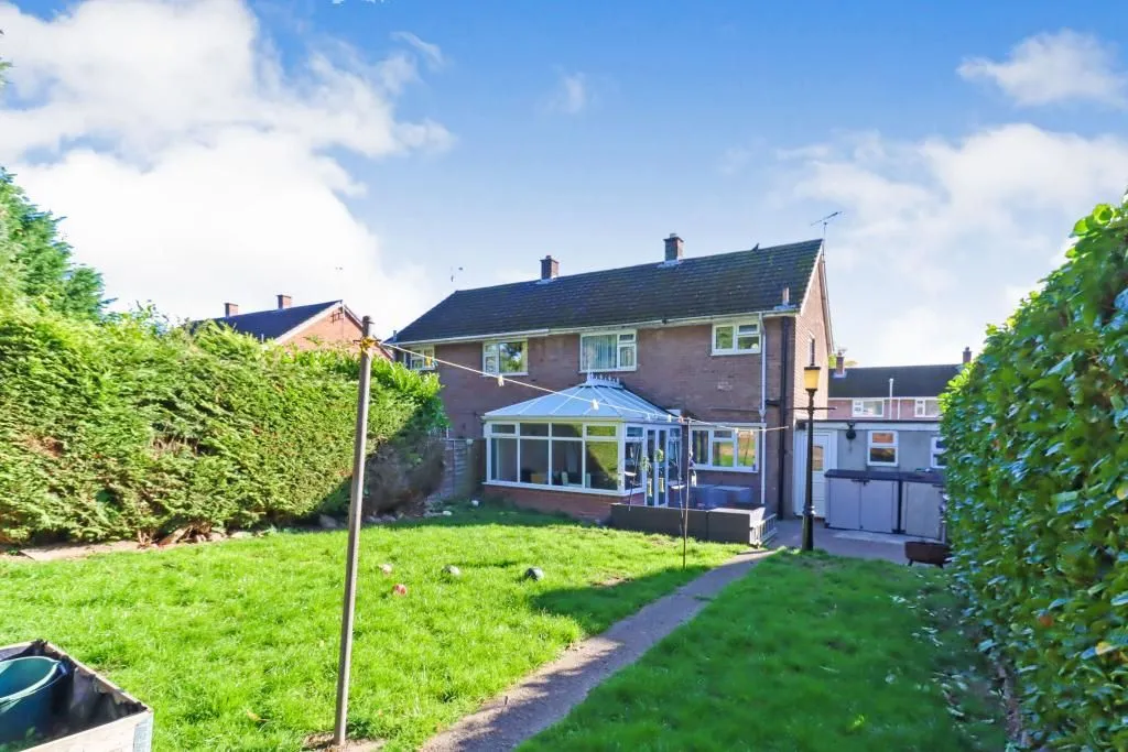 Wrexham, Clwyd, LL12 7NT - Online Auctions