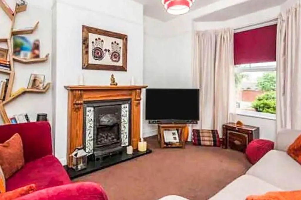EXETER, Devon, EX4 2BT - Online Auctions