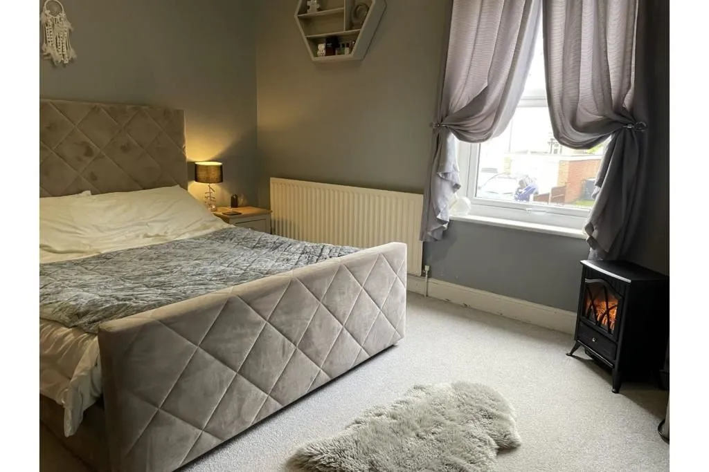 Shepshed, Loughborough, Leicestershire, LE12 9AE - Online Auctions