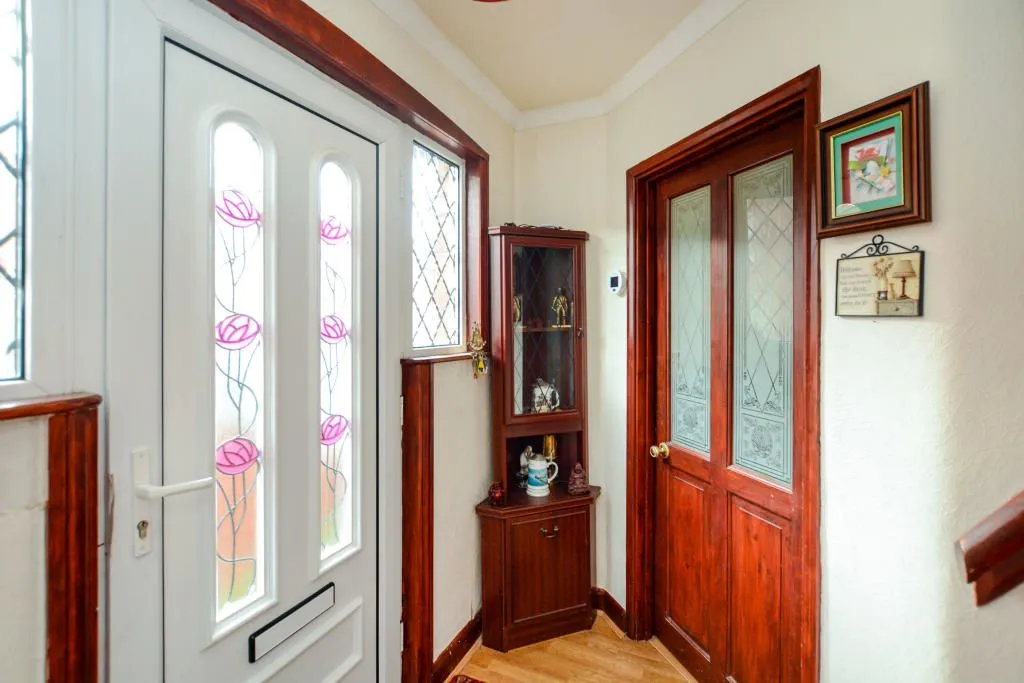 Northampton, Northamptonshire, NN2 6DR - Online Auctions