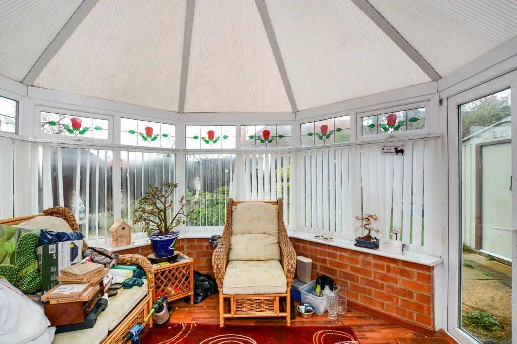 Northampton, Northamptonshire, NN2 6DR - Online Auctions