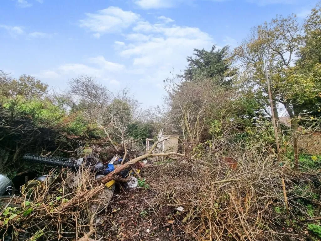 Great Oakley, Harwich, Essex, CO12 5BE - Online Auctions