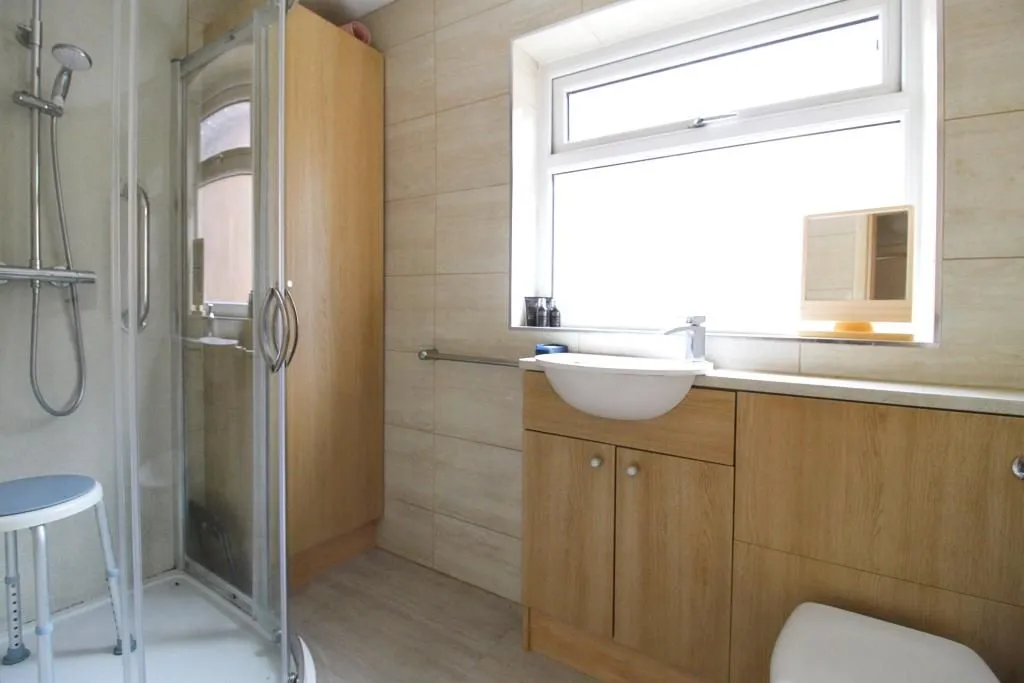 Arnold, Nottingham, Nottinghamshire, NG5 8FU - Online Properties