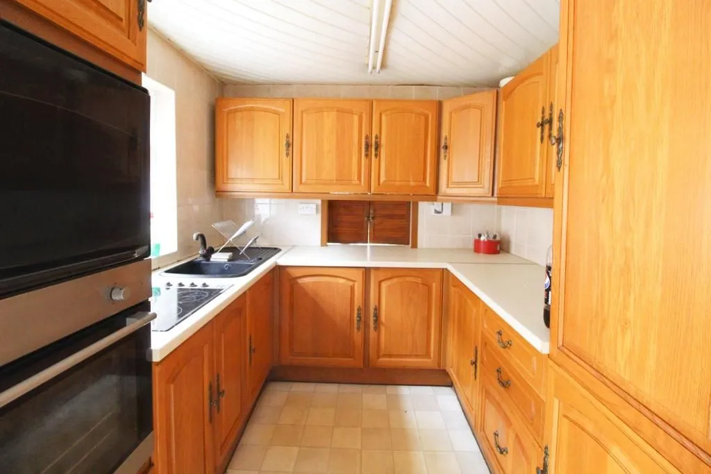Arnold, Nottingham, Nottinghamshire, NG5 8FU - Online Properties