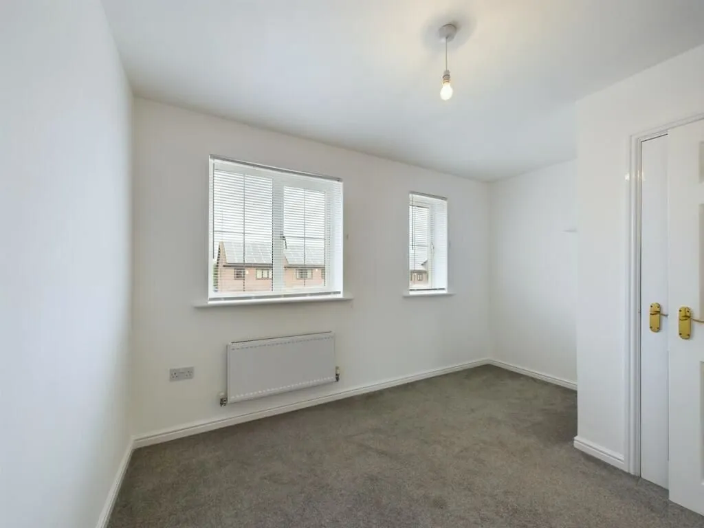Edlington, Doncaster, South Yorkshire, DN12 1QP - Online Auctions