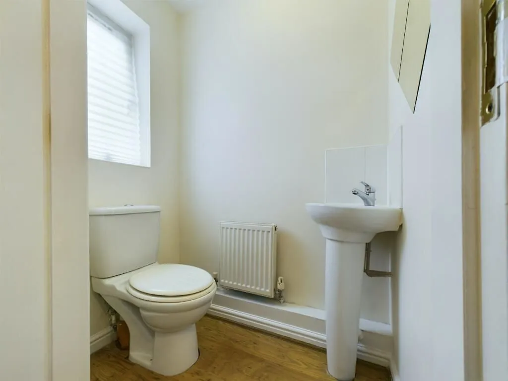 Edlington, Doncaster, South Yorkshire, DN12 1QP - Online Auctions