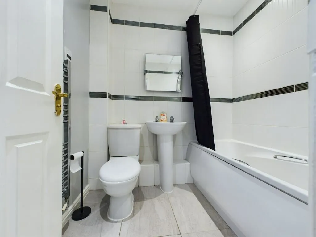 Edlington, Doncaster, South Yorkshire, DN12 1QP - Online Auctions