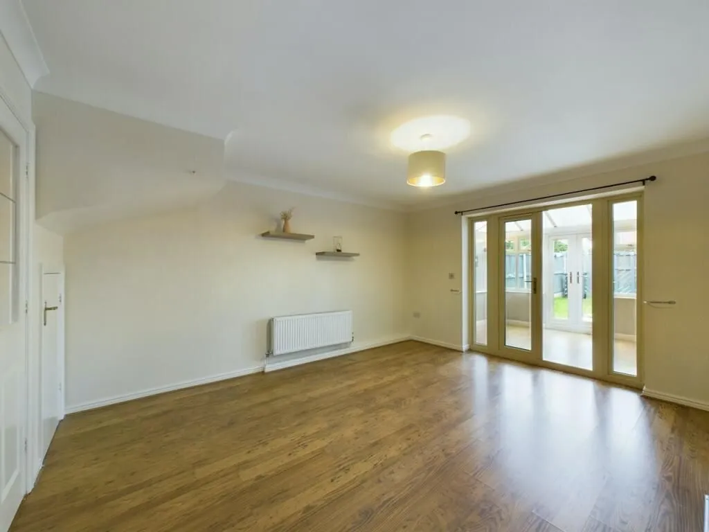 Edlington, Doncaster, South Yorkshire, DN12 1QP - Online Auctions