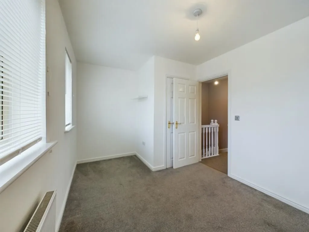 Edlington, Doncaster, South Yorkshire, DN12 1QP - Online Auctions