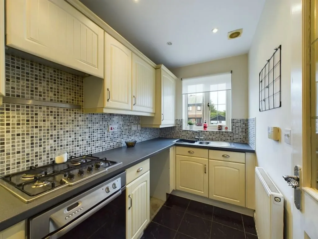 Edlington, Doncaster, South Yorkshire, DN12 1QP - Online Auctions