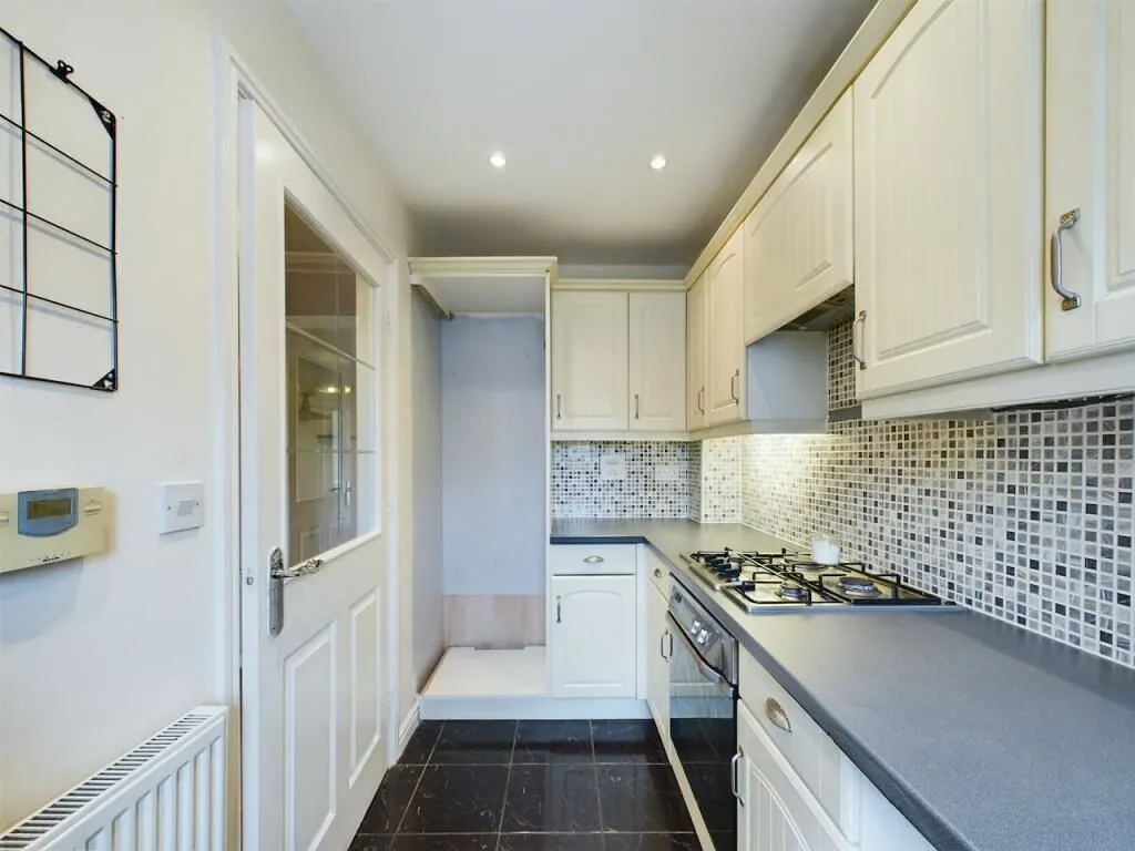Edlington, Doncaster, South Yorkshire, DN12 1QP - Online Auctions