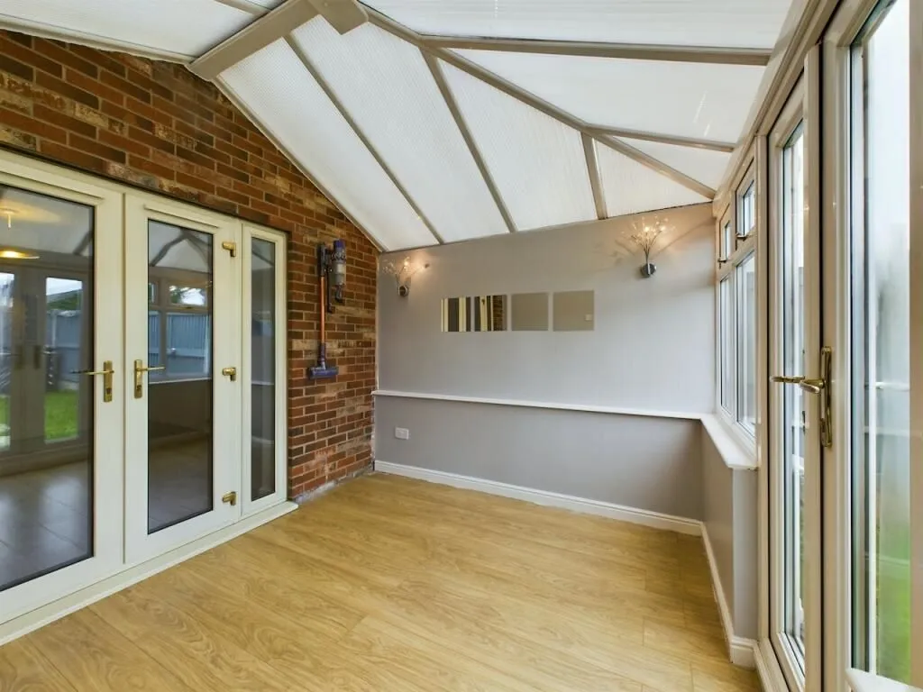 Edlington, Doncaster, South Yorkshire, DN12 1QP - Online Auctions