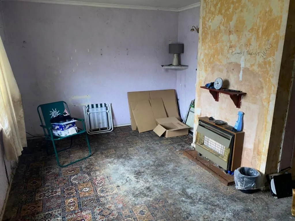 Oldham, Lancashire, OL8 3LH - Online Auctions