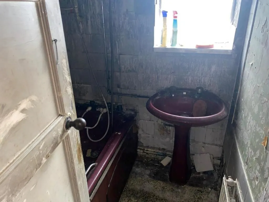 Oldham, Lancashire, OL8 3LH - Online Auctions