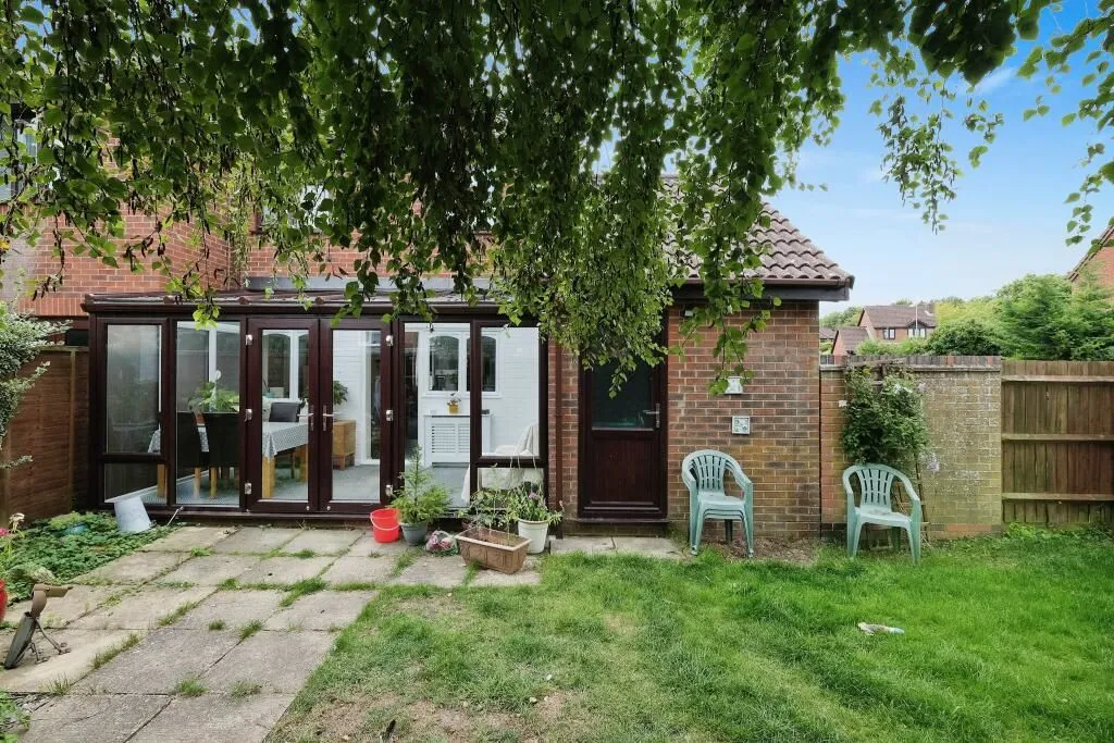 Basingstoke, Hampshire, RG22 4YB - Online Auctions