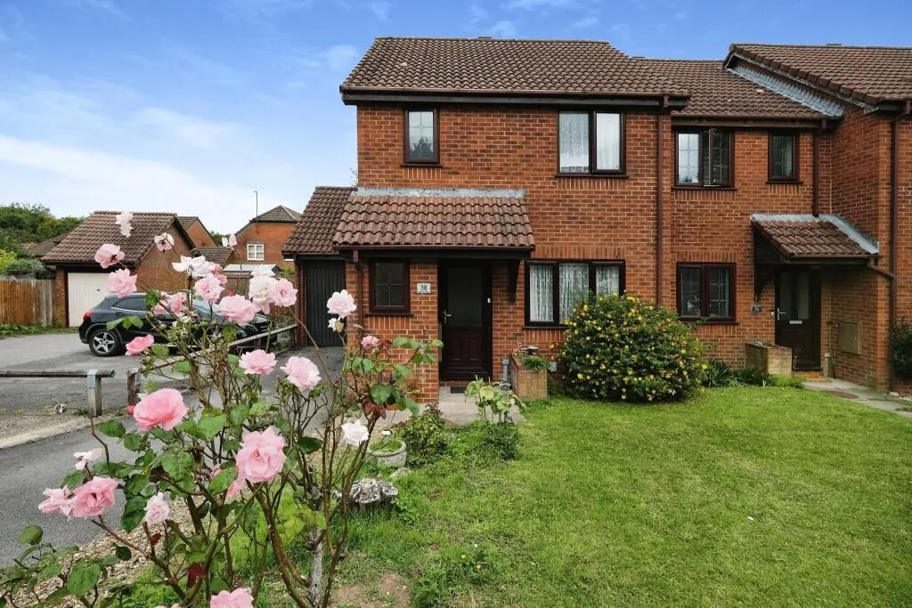 Basingstoke, Hampshire, RG22 4YB - Online Auctions