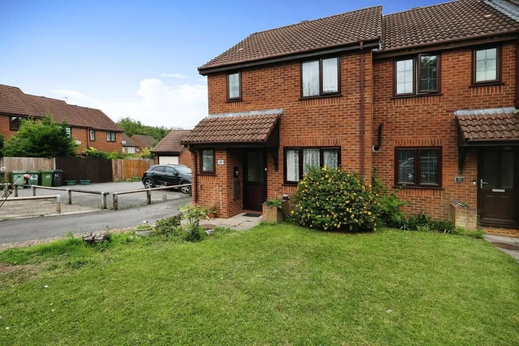 Basingstoke, Hampshire, RG22 4YB - Online Auctions