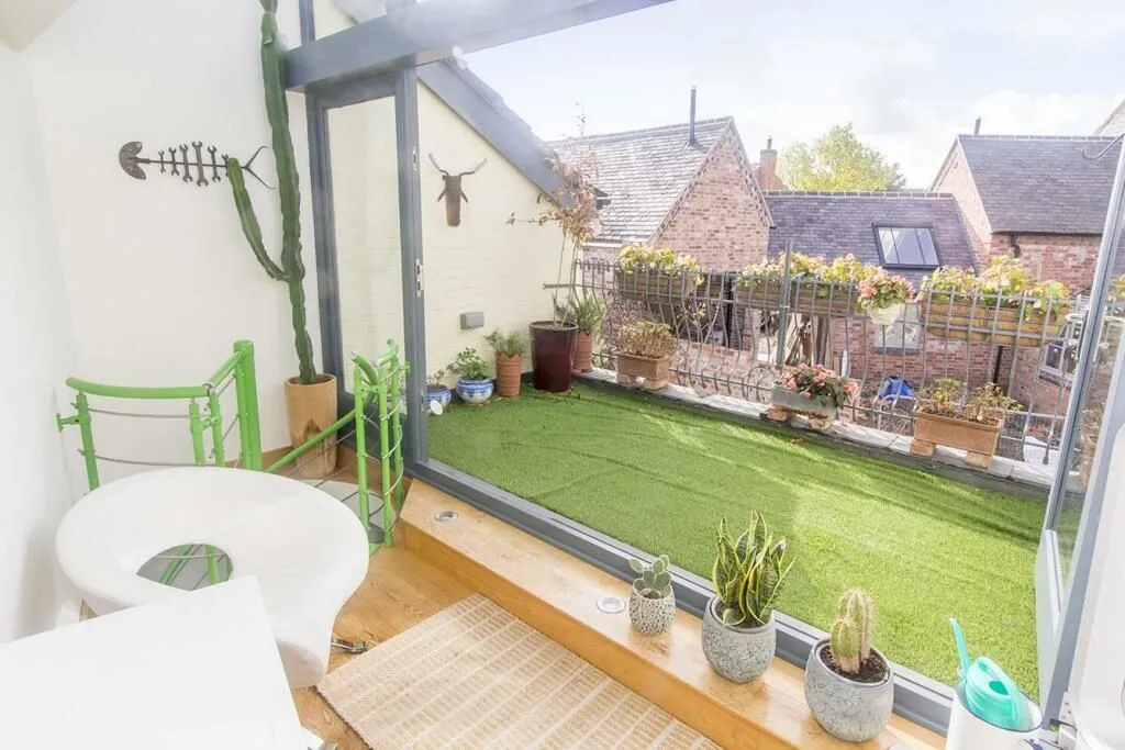 Husbands Bosworth, Lutterworth, Leicestershire, LE17 6LA - Online Auctions
