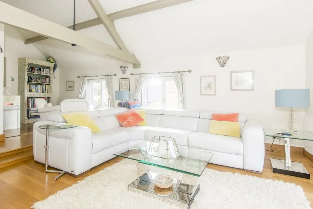 Husbands Bosworth, Lutterworth, Leicestershire, LE17 6LA - Online Auctions