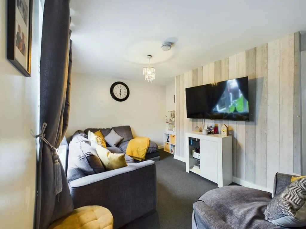 Grimethorpe, Barnsley, South Yorkshire, S72 7PA - Online Auctions