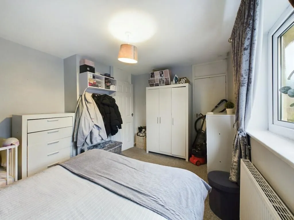 Grimethorpe, Barnsley, South Yorkshire, S72 7PA - Online Auctions