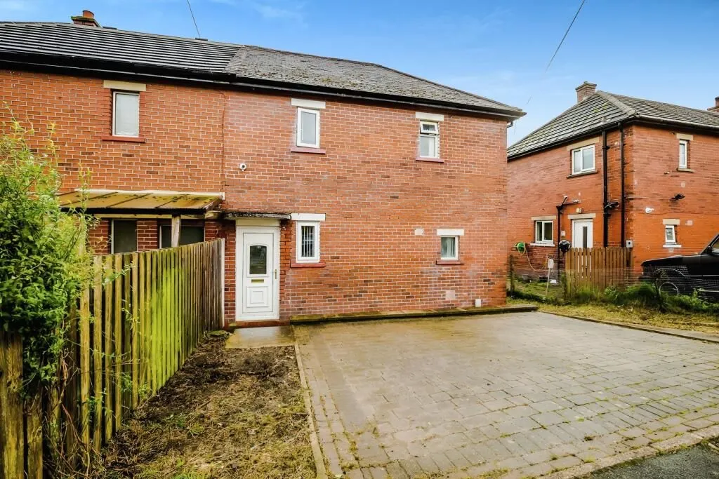 Meltham, Holmfirth, West Yorkshire, HD9 5PD - Online Auctions