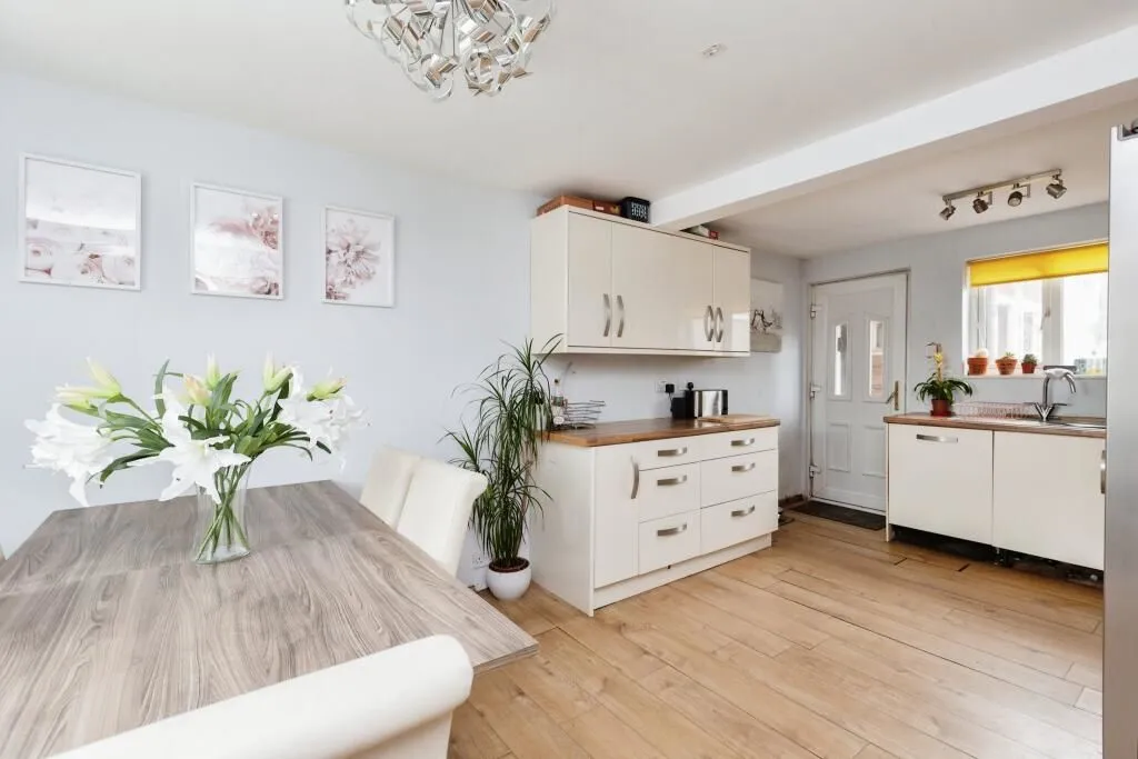 Milton keynes, Buckinghamshire, MK19 7BL - Online Auctions