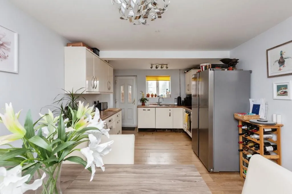 Milton keynes, Buckinghamshire, MK19 7BL - Online Auctions