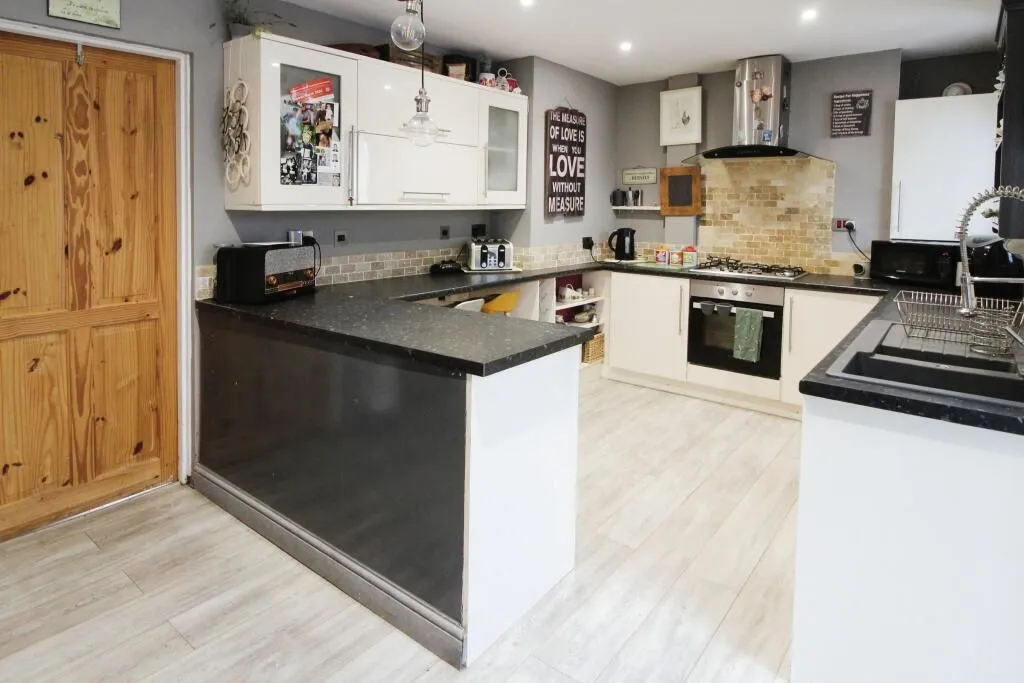 Bromsgrove, Worcestershire, B60 1AG - Online Properties