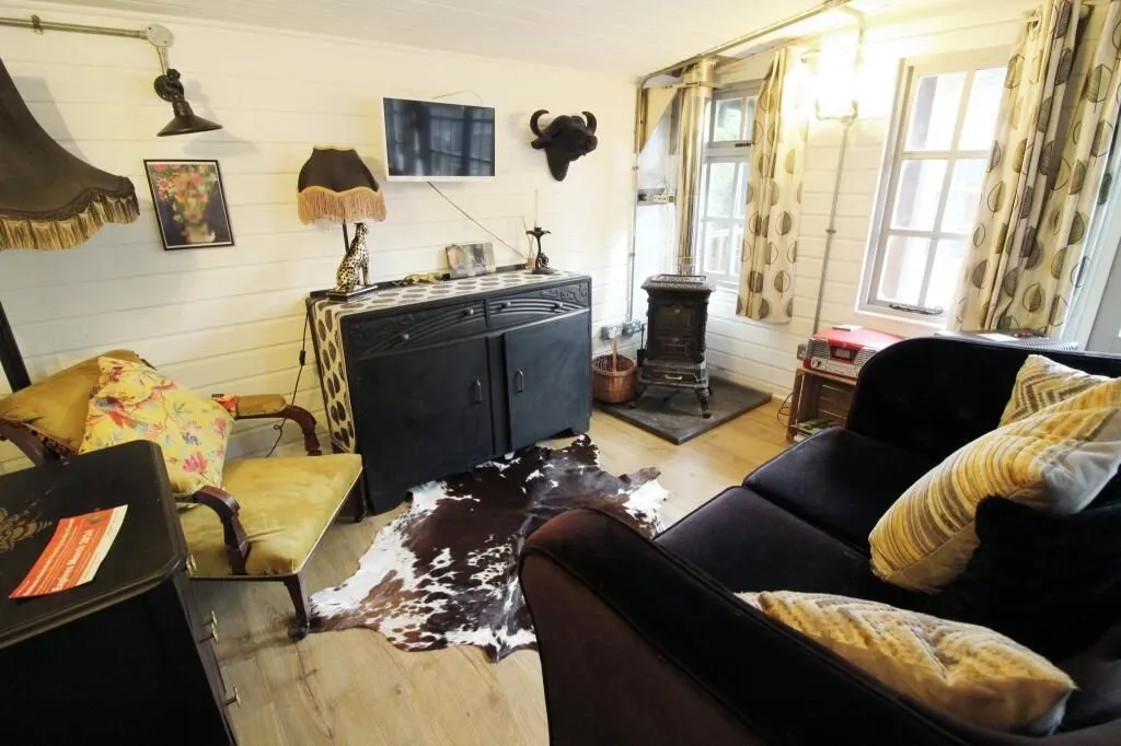 Bromsgrove, Worcestershire, B60 1AG - Online Properties