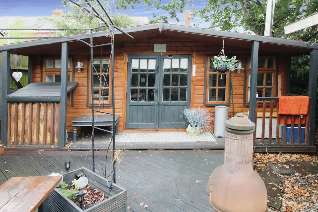 Bromsgrove, Worcestershire, B60 1AG - Online Properties