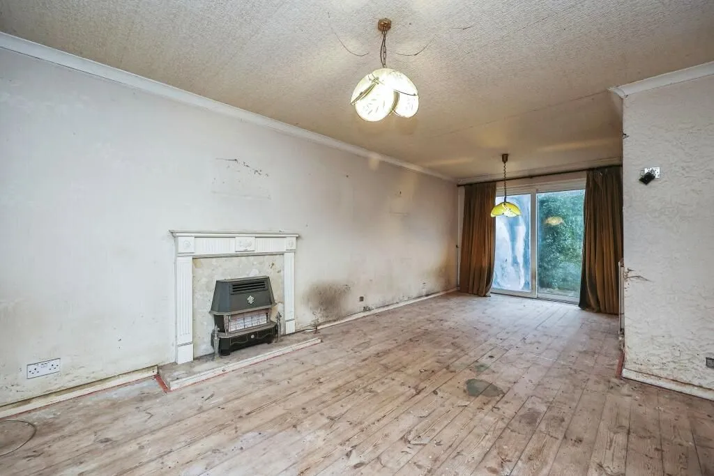 Long Eaton, Nottingham, Nottinghamshire, NG10 3AP - Online Auctions