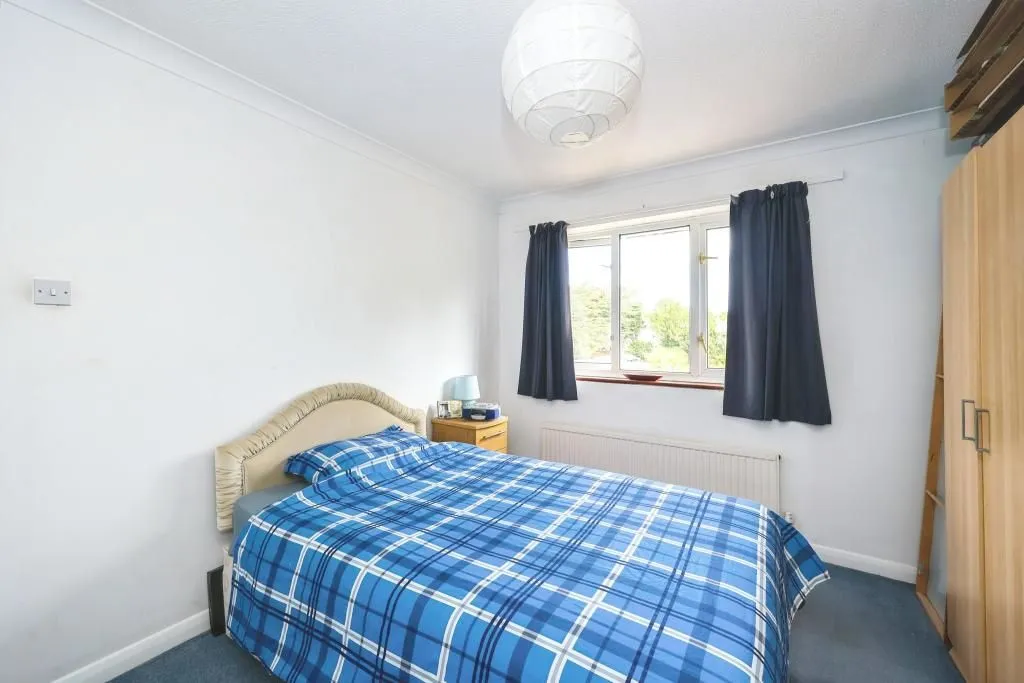 Hinton House, Jubilee Road, WATERLOOVILLE, Hampshire, PO7 7QX - Online Auctions