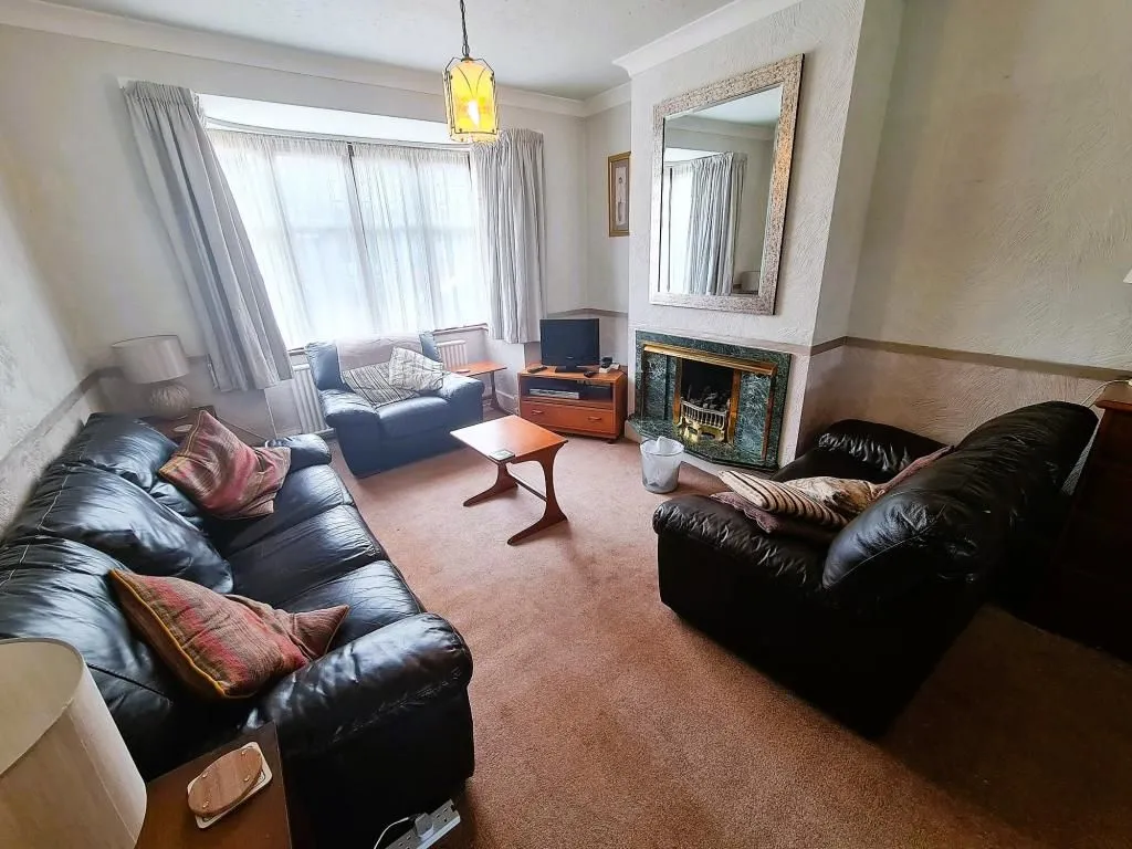 Bletchley, Milton Keynes, Buckinghamshire, MK2 2LT - Online Properties