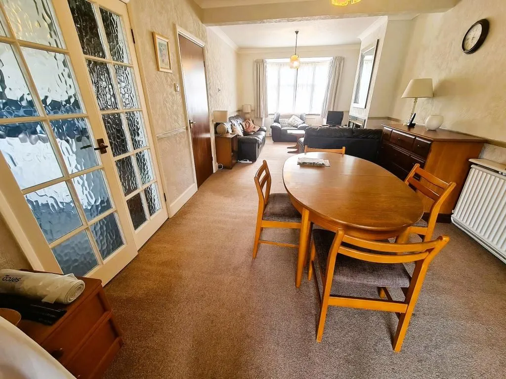 Bletchley, Milton Keynes, Buckinghamshire, MK2 2LT - Online Properties
