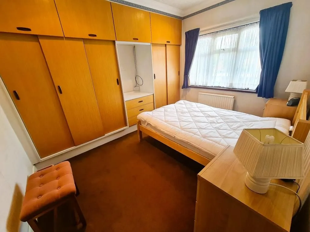 Bletchley, Milton Keynes, Buckinghamshire, MK2 2LT - Online Properties
