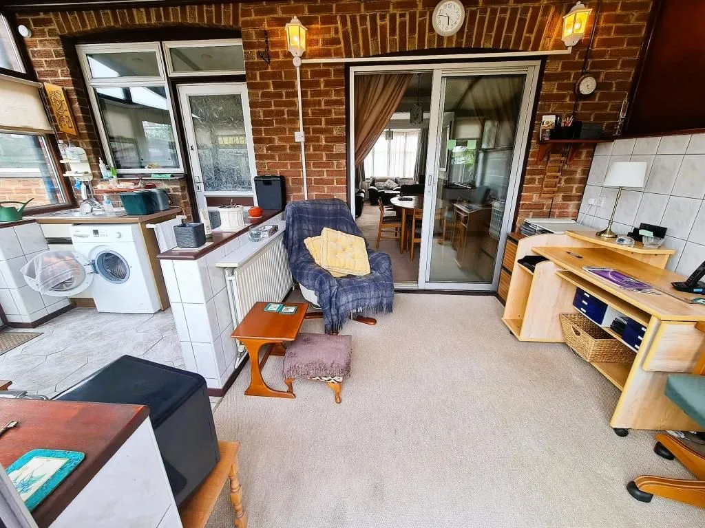 Bletchley, Milton Keynes, Buckinghamshire, MK2 2LT - Online Properties