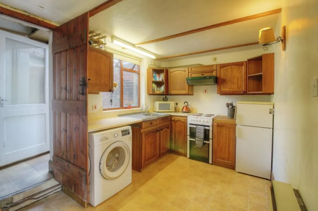 Reedham, Norwich, Norfolk, NR13 3TE - Online Properties