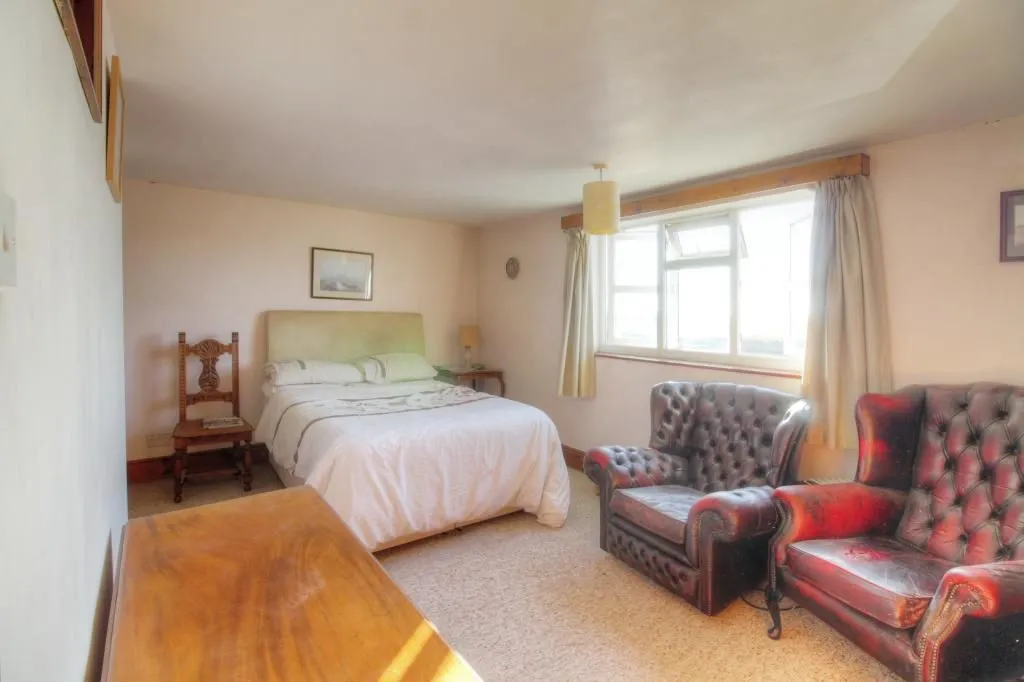 Reedham, Norwich, Norfolk, NR13 3TE - Online Properties