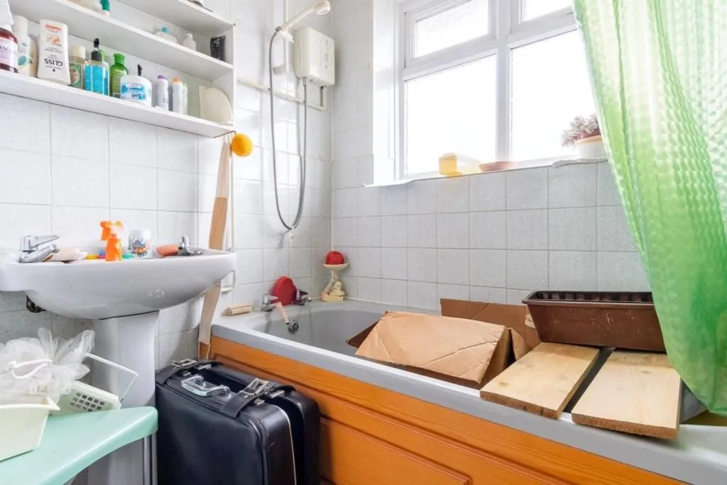 Worthing, West Sussex, BN11 2PH - Online Auctions