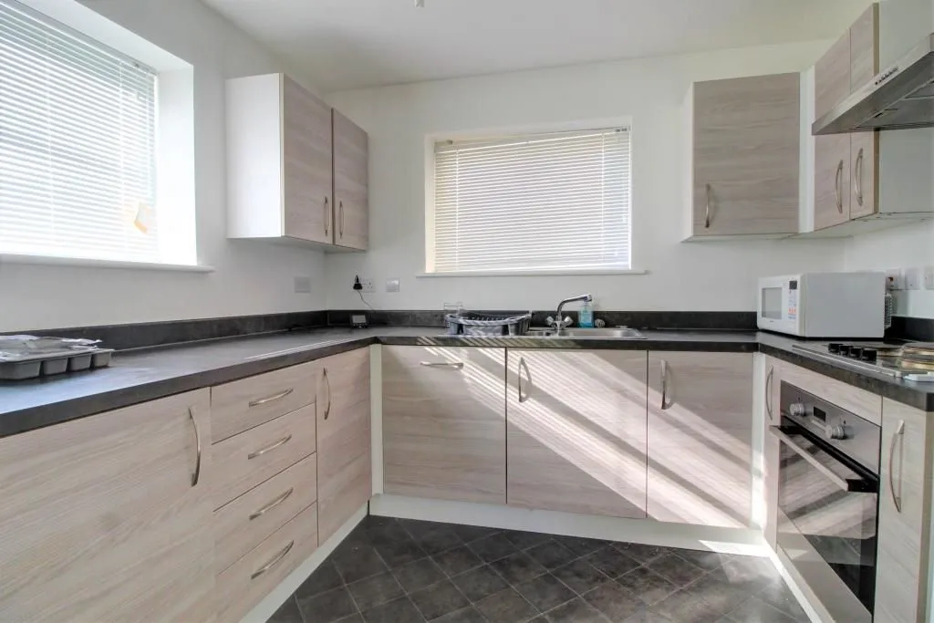 Aylesbury, Buckinghamshire, HP19 8JN - Online Properties
