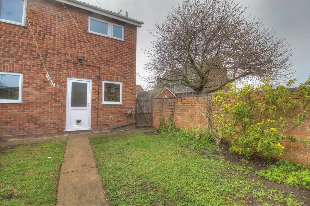 Great Yarmouth, Norfolk, NR30 3DG - Online Properties