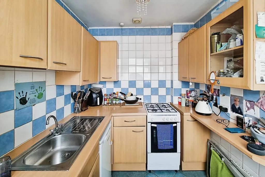 Sompting, Lancing, West Sussex, BN15 0LP - Online Auctions