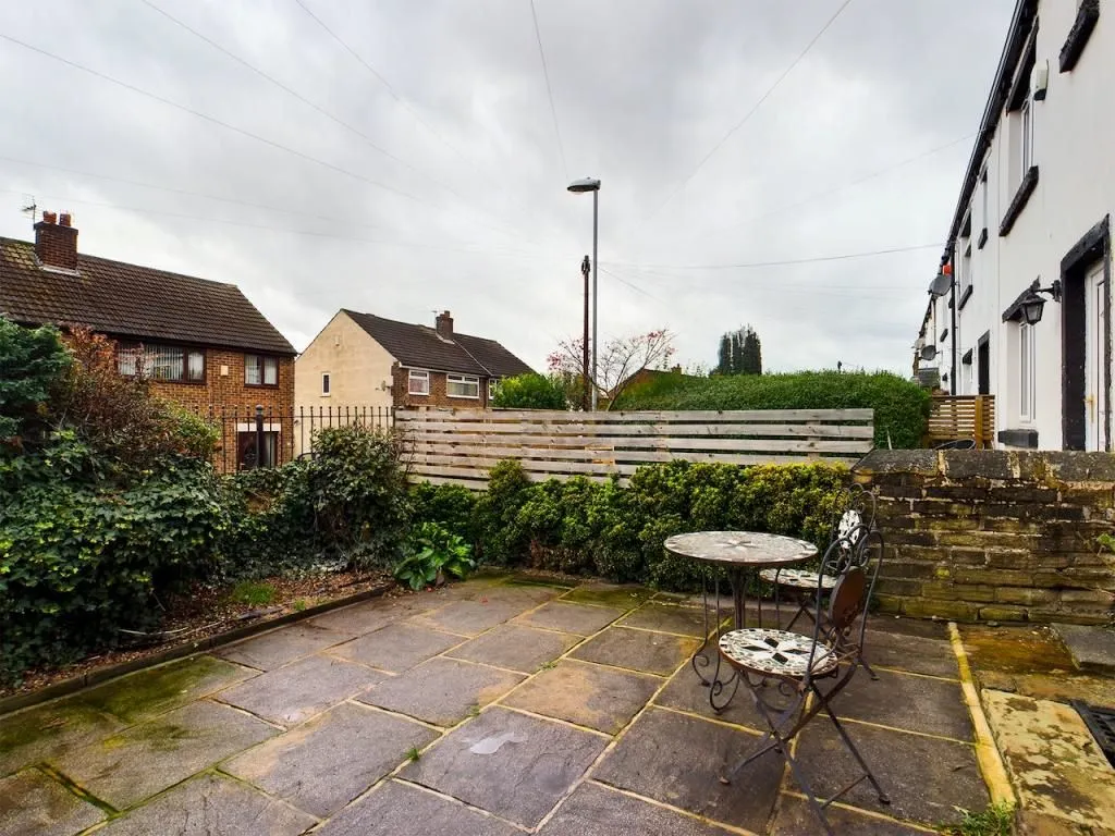 Pudsey, West Yorkshire, LS28 7NT - Online Auctions