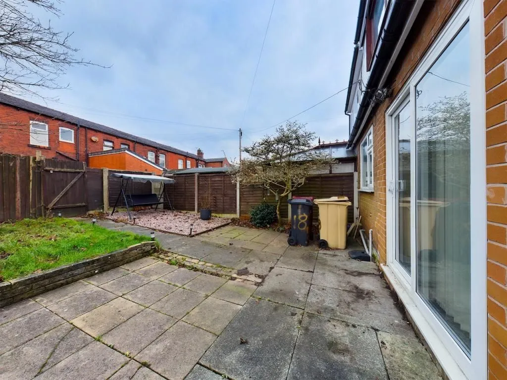 Bolton, Lancashire, BL1 4RT - Online Auctions