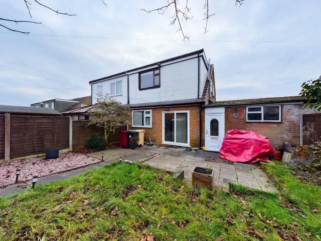 Bolton, Lancashire, BL1 4RT - Online Auctions