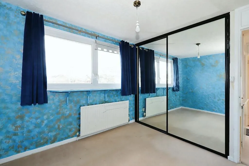 Stourport-on-Severn, Worcestershire, DY13 8TQ - Online Auctions