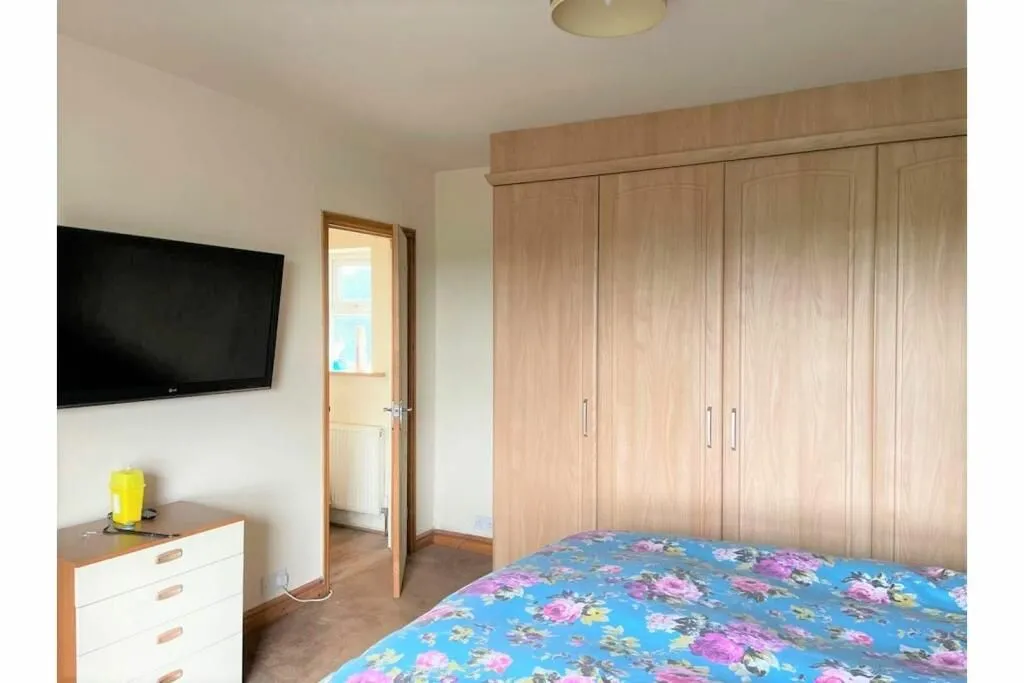 Watling Street, Dordon, Tamworth, Staffordshire, B78 1TB - Online Auctions