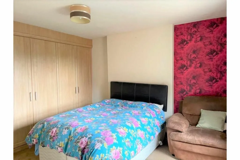Watling Street, Dordon, Tamworth, Staffordshire, B78 1TB - Online Auctions