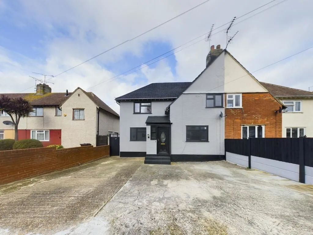 Gillingham, Kent, ME7 2JJ - Online Auctions